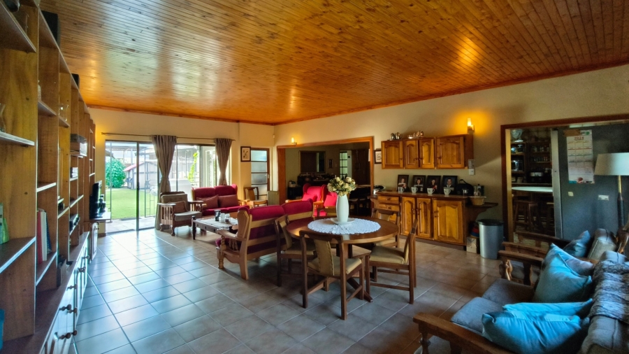 4 Bedroom Property for Sale in Oewersig North West